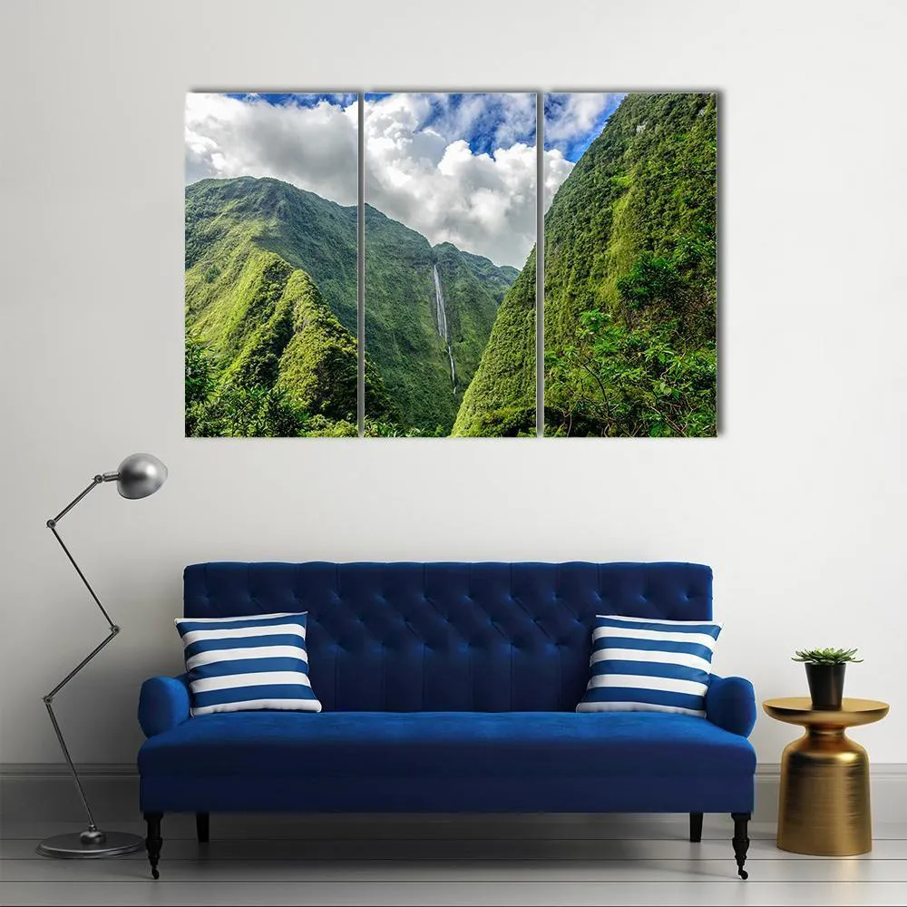 Cascade Blanche Canvas Wall Art