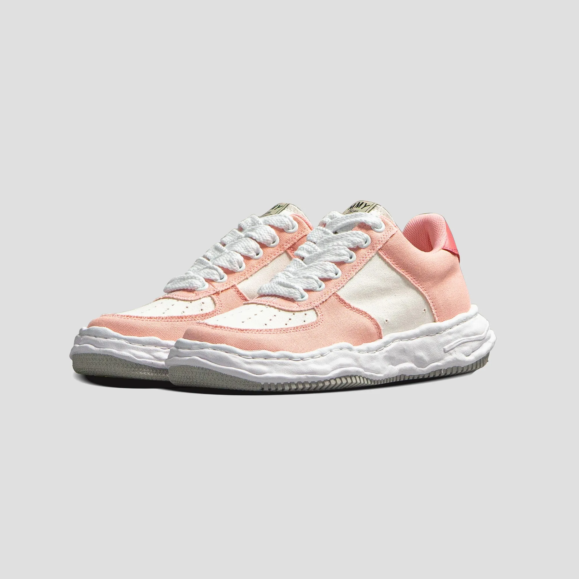 WAYNE OG SOLE LOW-TOP CANVAS SNEAKERS - PINK